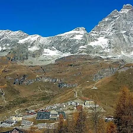 Aparthotel Redicervinia 4*